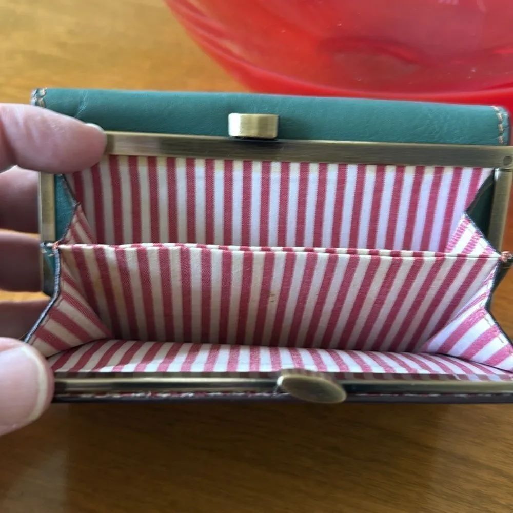 Unbranded leather wallet - Picture 3 of 8
